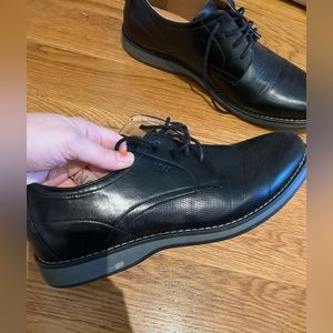 Men’s Dress Shoes size 10
